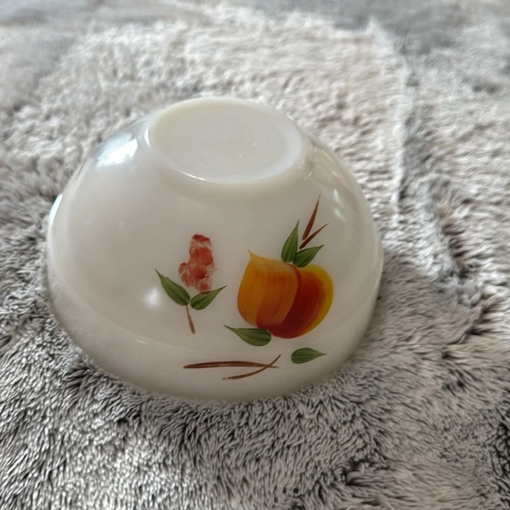 VTG Anchor Hocking Fire King Gay Fad Fruit Pattern Hand Painted White Milk Glass